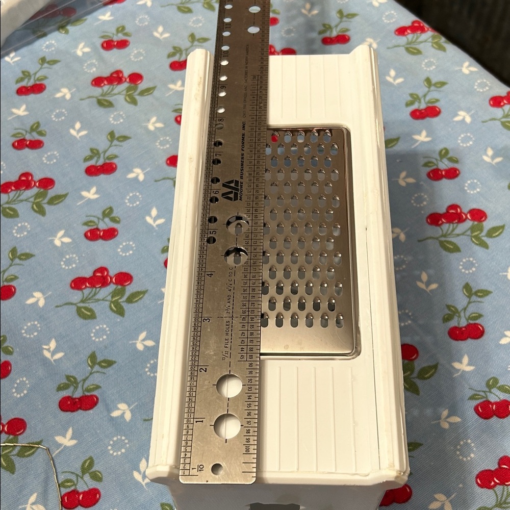 Green and White Cheese Grater Set - Picture 14 of 16